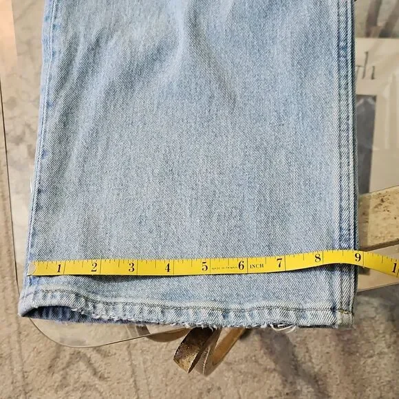 Abercrombie & Fitch The 90's High Rise Light Wash Jeans Size 29 (Size 8) - Picture 15 of 15